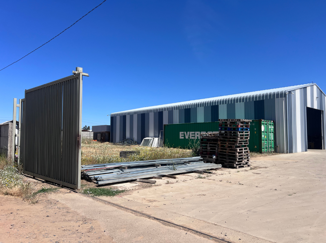 Arriendo Bodega 450 m² en Maule: Ubicación estratégica a pasos del Cruce Nestlé